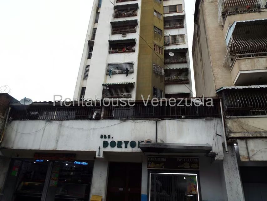 Apartamento (1 Nivel) en Venta en Parroquia Santa Rosalia, Distrito Metropolitano - 2