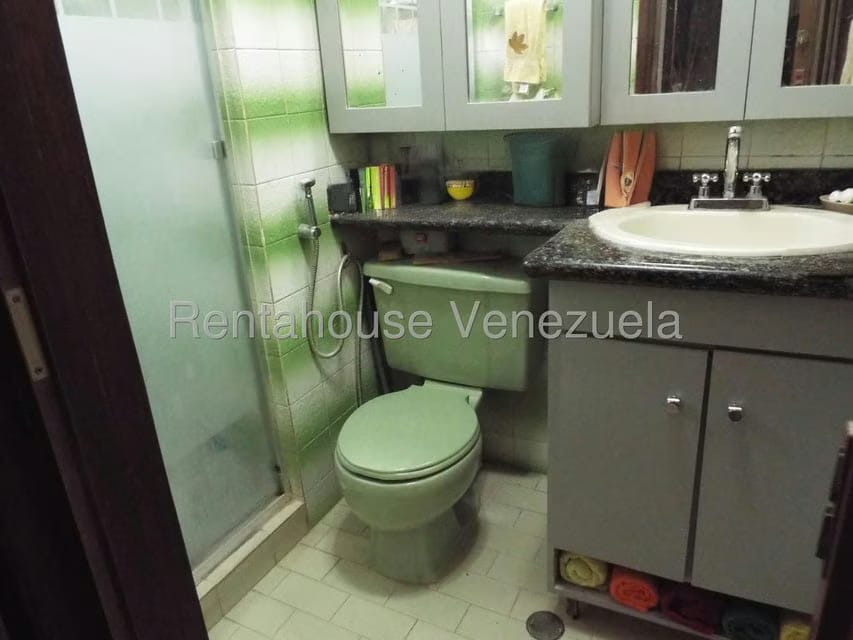 Apartamento (1 Nivel) en Venta en Parroquia Santa Rosalia, Distrito Metropolitano - 24