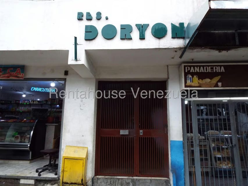 Apartamento (1 Nivel) en Venta en Parroquia Santa Rosalia, Distrito Metropolitano - 4