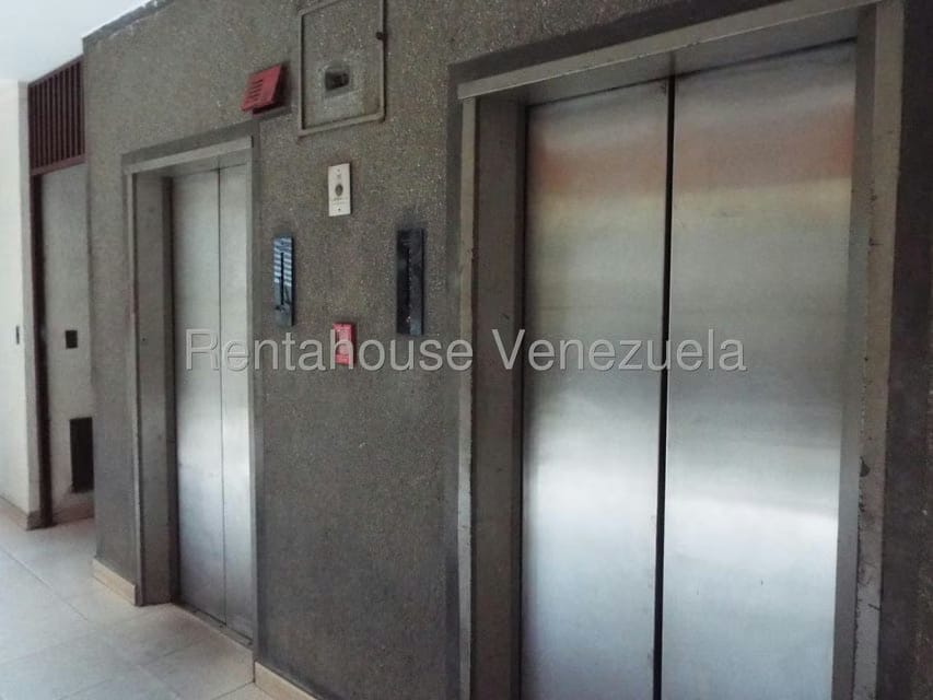 Apartamento (1 Nivel) en Venta en Parroquia Santa Rosalia, Distrito Metropolitano - 6