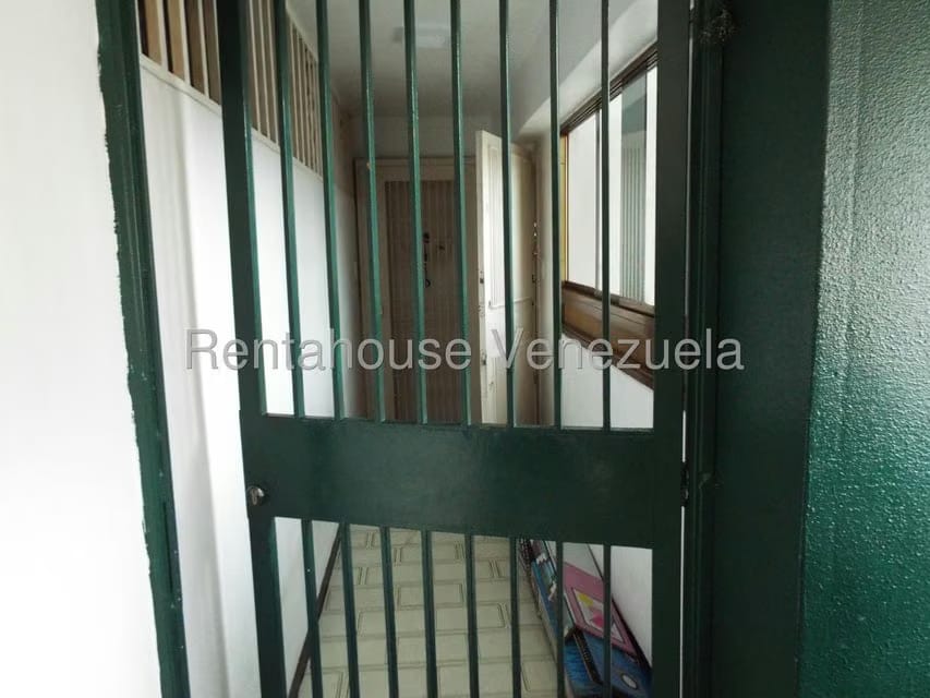 Apartamento (1 Nivel) en Venta en Parroquia Santa Rosalia, Distrito Metropolitano - 8
