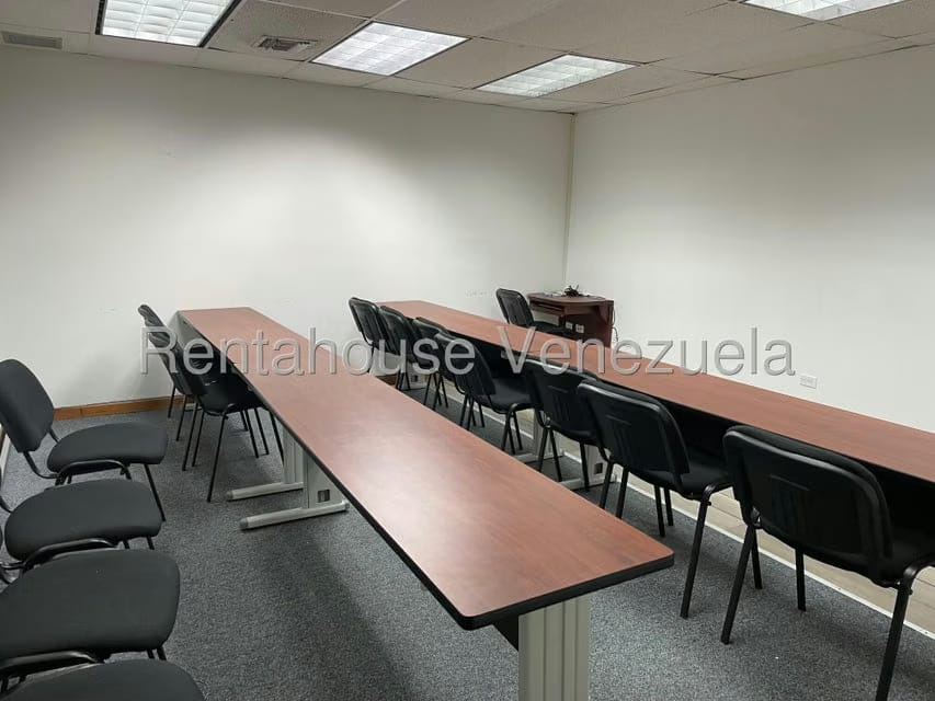 Comercial (Oficina) en Alquiler en Chuao, Distrito Metropolitano - 3