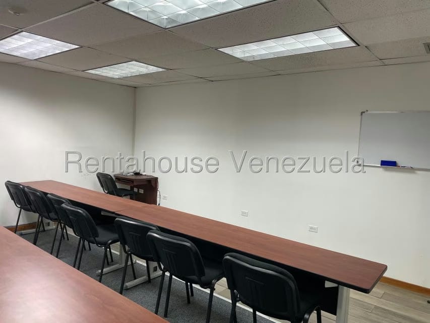 Comercial (Oficina) en Alquiler en Chuao, Distrito Metropolitano - 4
