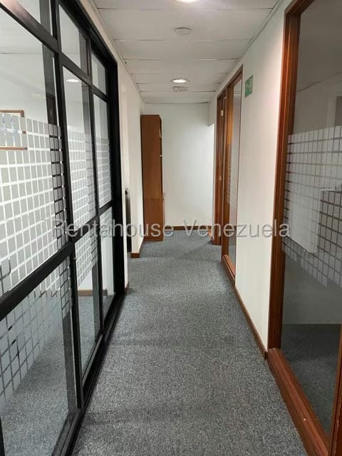 Comercial (Oficina) en Alquiler en Chuao, Distrito Metropolitano - 7