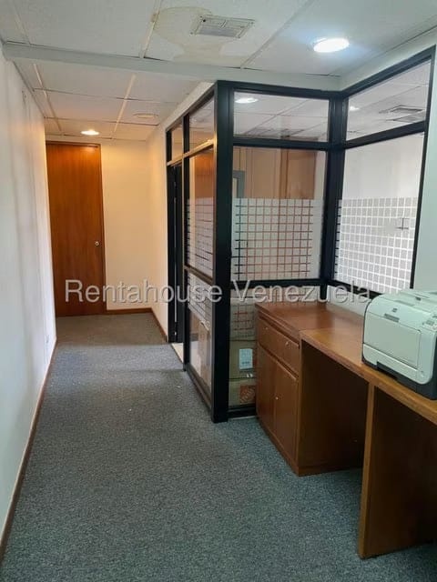 Comercial (Oficina) en Alquiler en Chuao, Distrito Metropolitano - 10