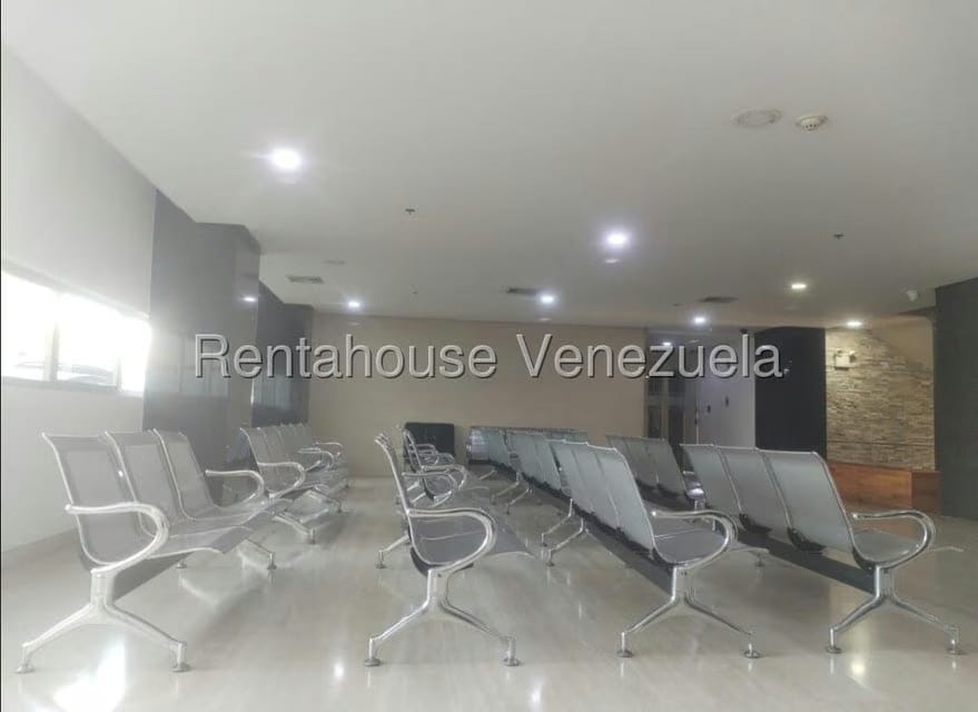 Comercial (Oficina) en Venta en La Viña, Carabobo - 12