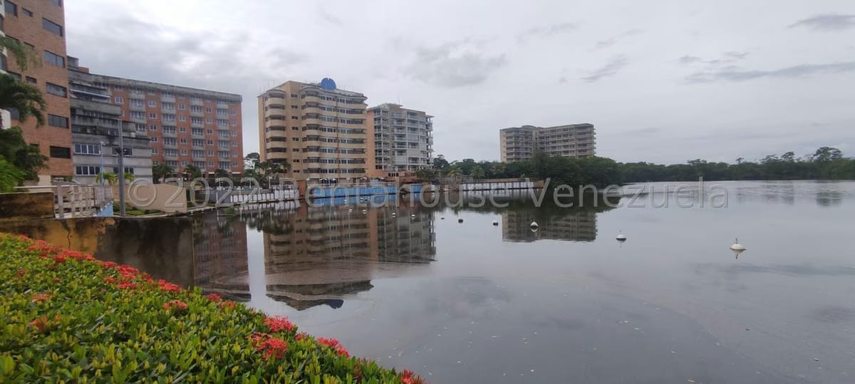 Apartamento (1 Nivel) en Venta en Puerto Encantado, Miranda - 32