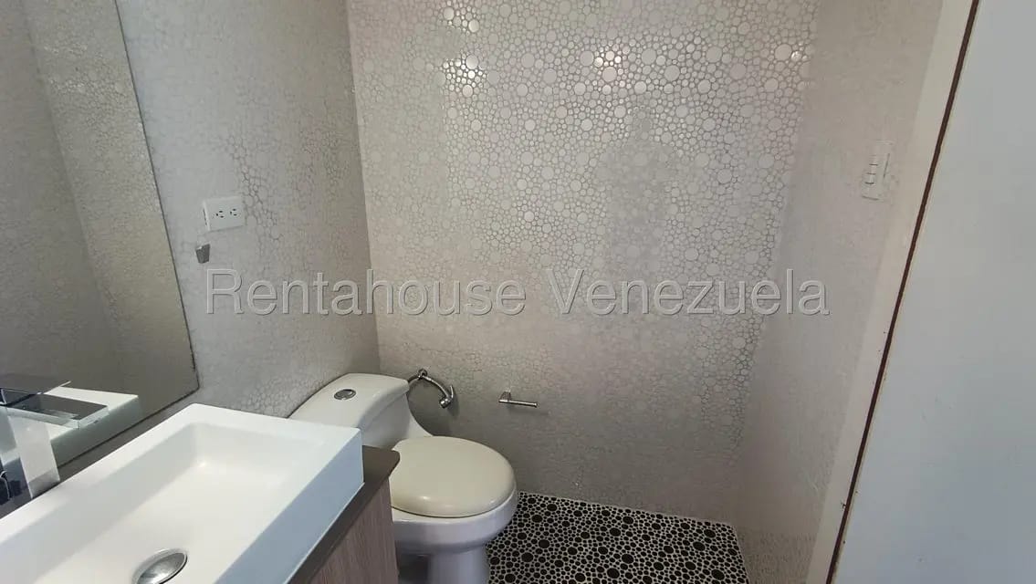 Apartamento (1 Nivel) en Alquiler en Santa Rosa de Lima, Distrito Metropolitano - 41