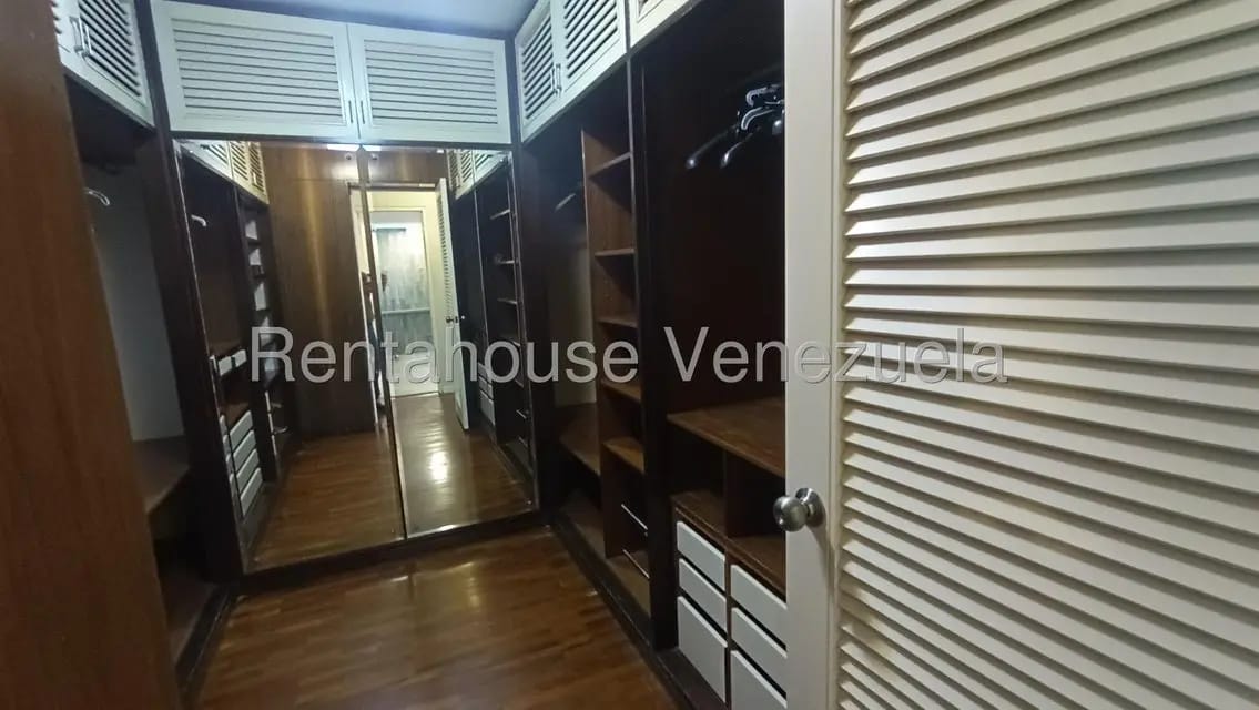 Apartamento (1 Nivel) en Alquiler en Santa Rosa de Lima, Distrito Metropolitano - 52