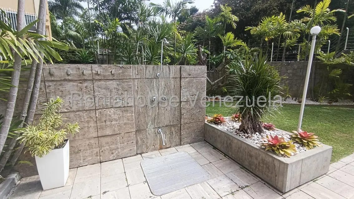 Apartamento (1 Nivel) en Alquiler en Santa Rosa de Lima, Distrito Metropolitano - 56