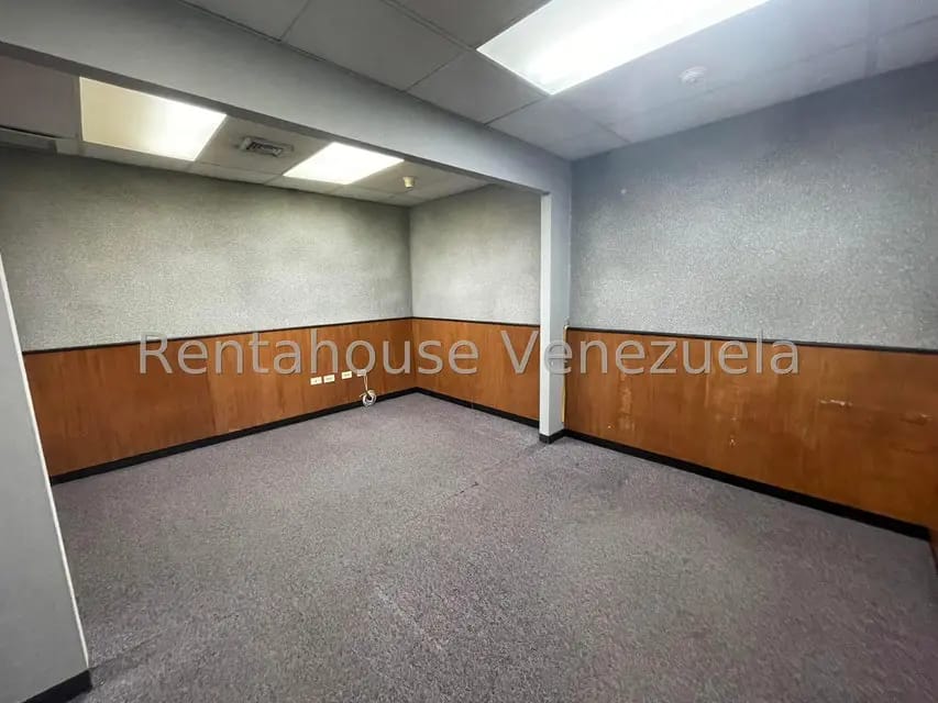 Comercial (Local Comercial) en Venta en La Urbina, Distrito Metropolitano - 13