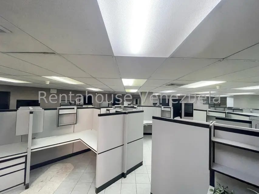 Comercial (Local Comercial) en Venta en La Urbina, Distrito Metropolitano - 15
