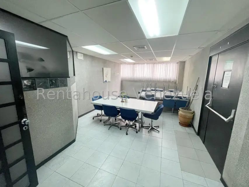Comercial (Local Comercial) en Venta en La Urbina, Distrito Metropolitano - 18