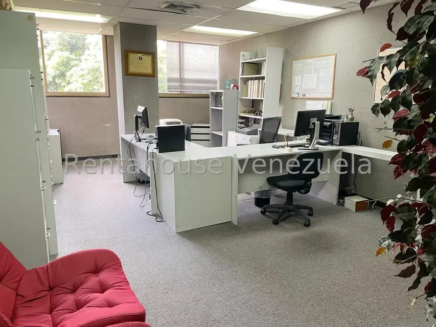 Comercial (Local Comercial) en Venta en La Urbina, Distrito Metropolitano - 3