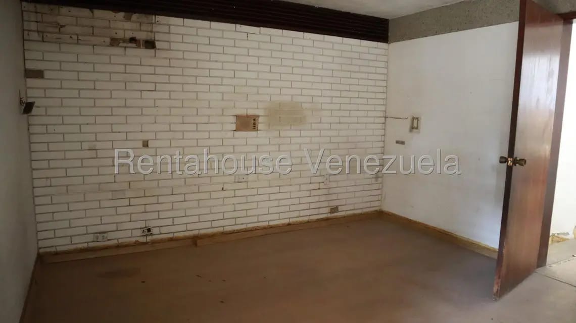 Casa (Multipes Niveles) en Venta en Prados del Este, Distrito Metropolitano - 13