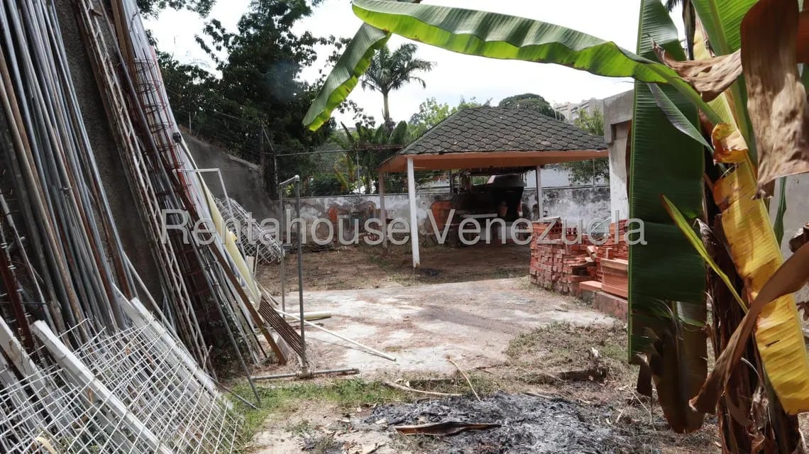 Casa (Multipes Niveles) en Venta en Prados del Este, Distrito Metropolitano - 19