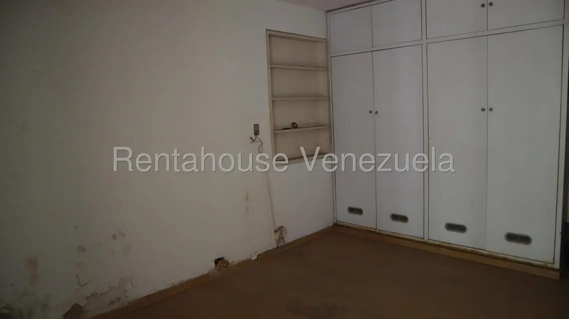 Casa (Multipes Niveles) en Venta en Prados del Este, Distrito Metropolitano - 8