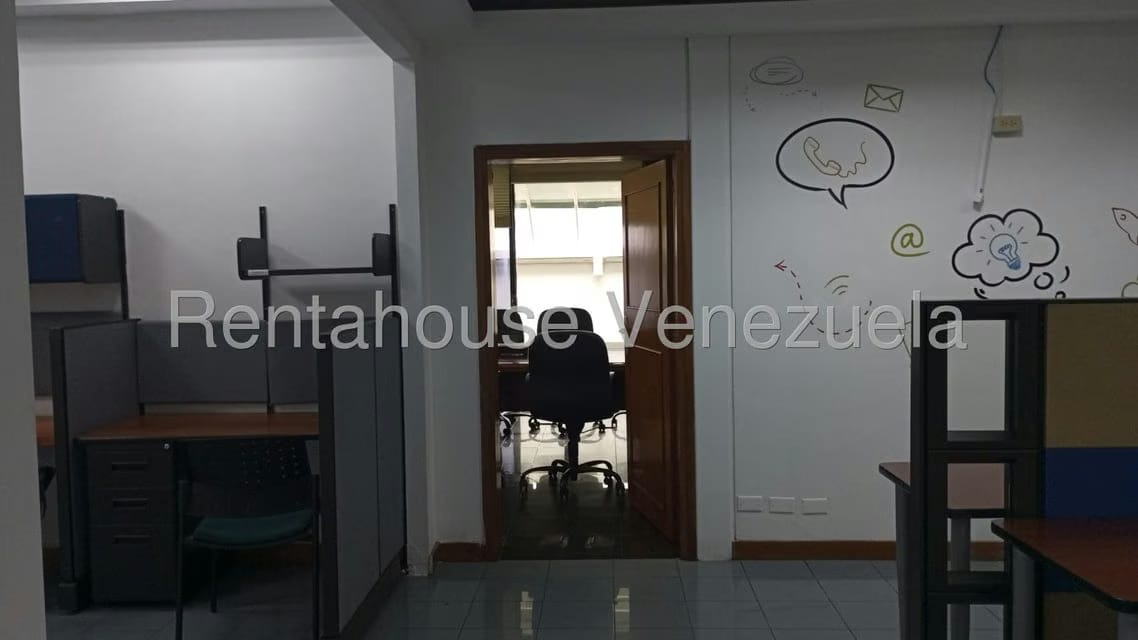 Comercial (Oficina) en Alquiler en La Urbina, Distrito Metropolitano - 24