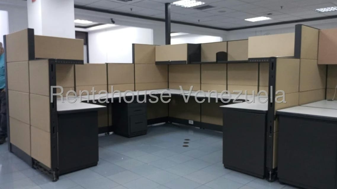 Comercial (Oficina) en Alquiler en La Urbina, Distrito Metropolitano - 39