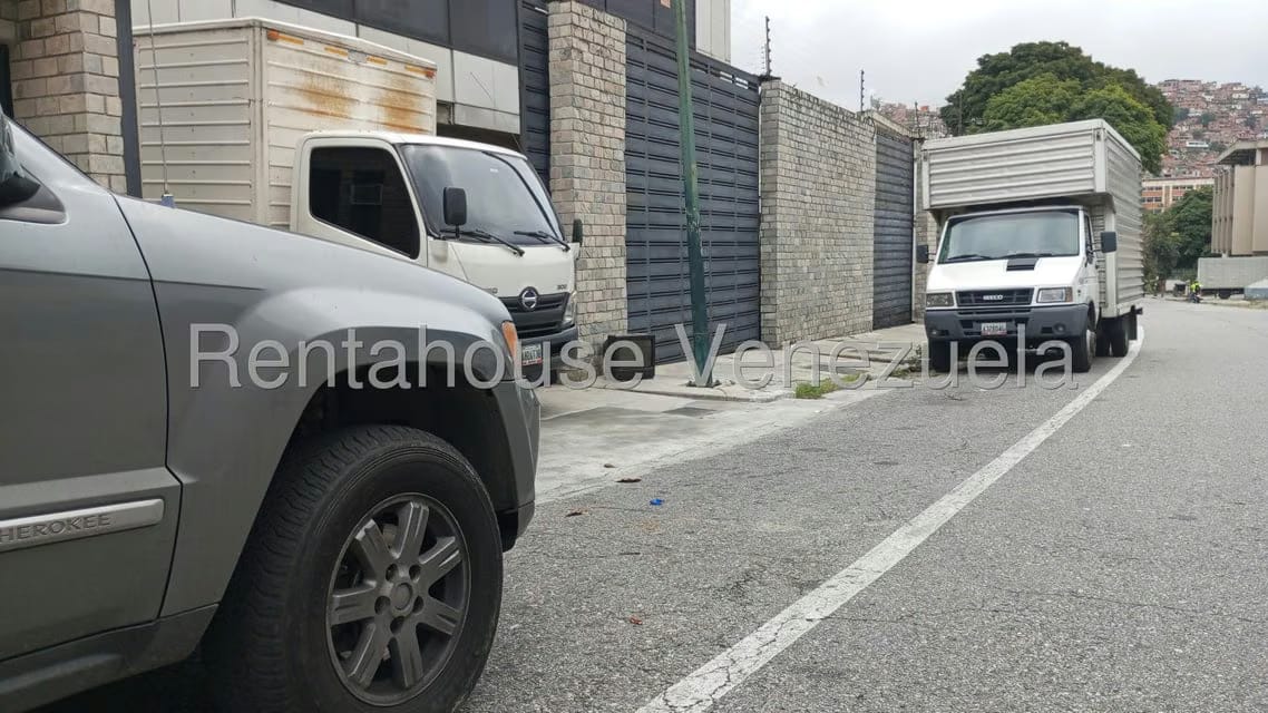 Comercial (Oficina) en Alquiler en La Urbina, Distrito Metropolitano - 5