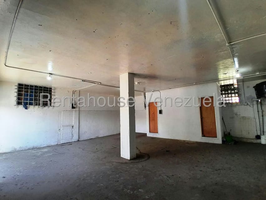 Comercial (Local Comercial) en Alquiler en Piñonal, Aragua - 15