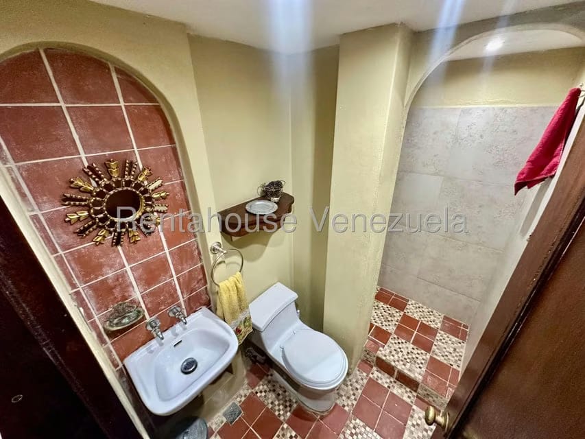Casa (Duplex) en Venta en Chuao, Distrito Metropolitano - 9