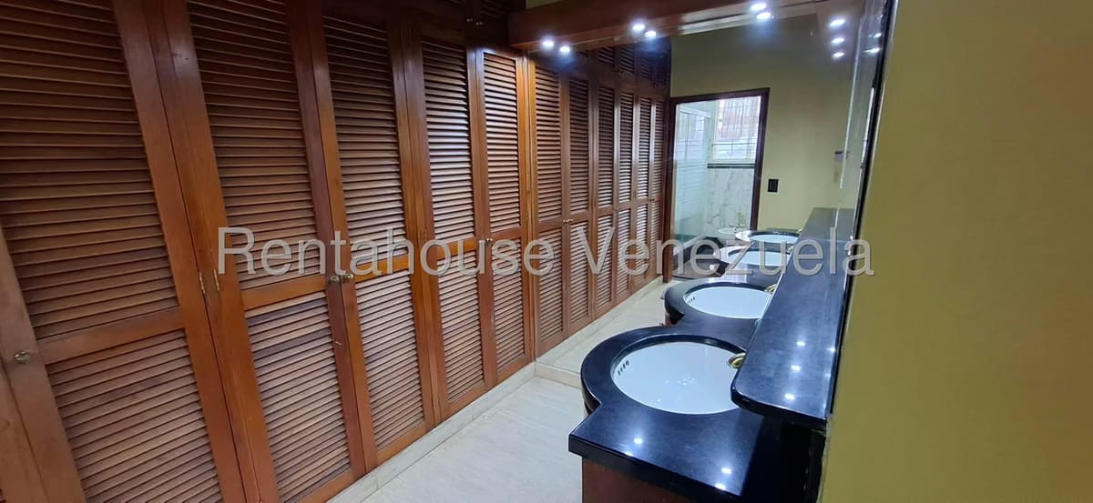 Casa (1 Nivel) en Venta en Macaracuay, Distrito Metropolitano - 53