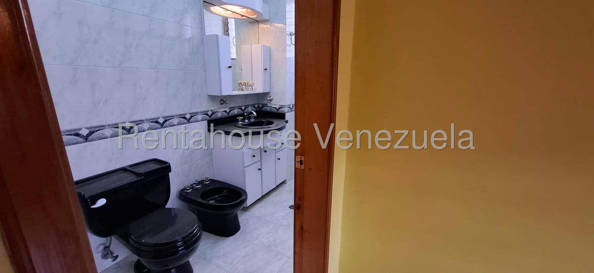 Casa (1 Nivel) en Venta en Macaracuay, Distrito Metropolitano - 64