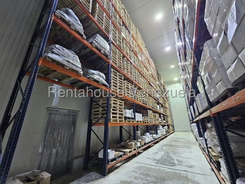 Comercial (Edificio) en Venta en Mampote, Miranda - 13