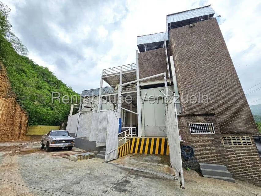 Comercial (Edificio) en Venta en Mampote, Miranda - 22