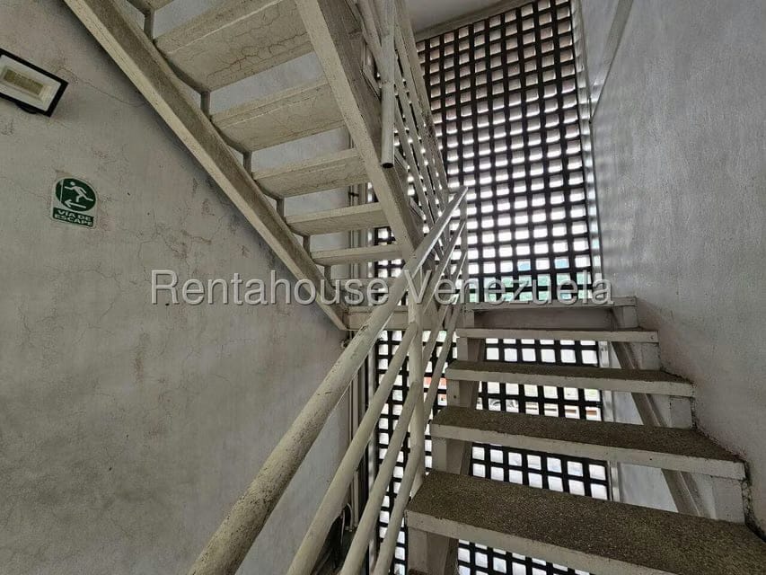 Comercial (Edificio) en Venta en Mampote, Miranda - 27