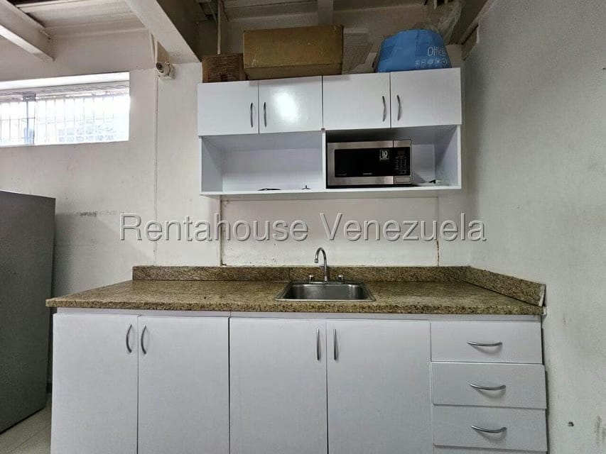 Comercial (Edificio) en Venta en Mampote, Miranda - 38