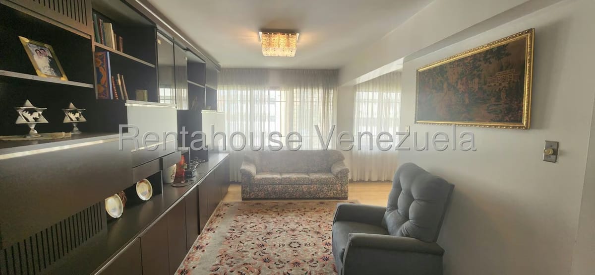 Apartamento (Penthouse) en Venta en La Florida, Distrito Metropolitano - 11