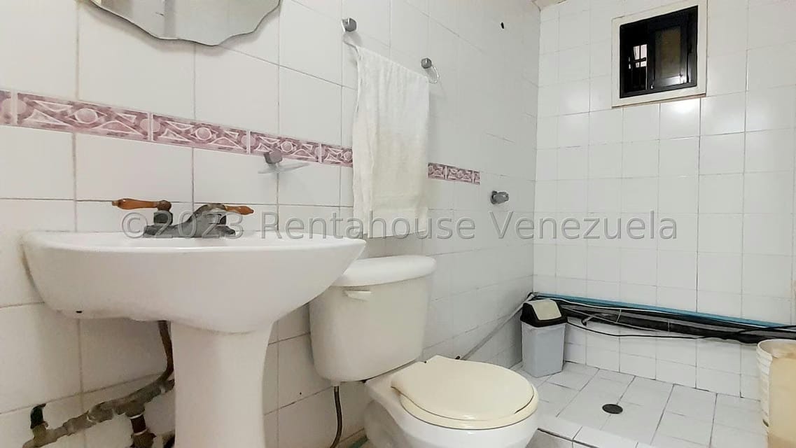 Comercial (Local Comercial) en Venta en Santa Rita, Zulia - 32