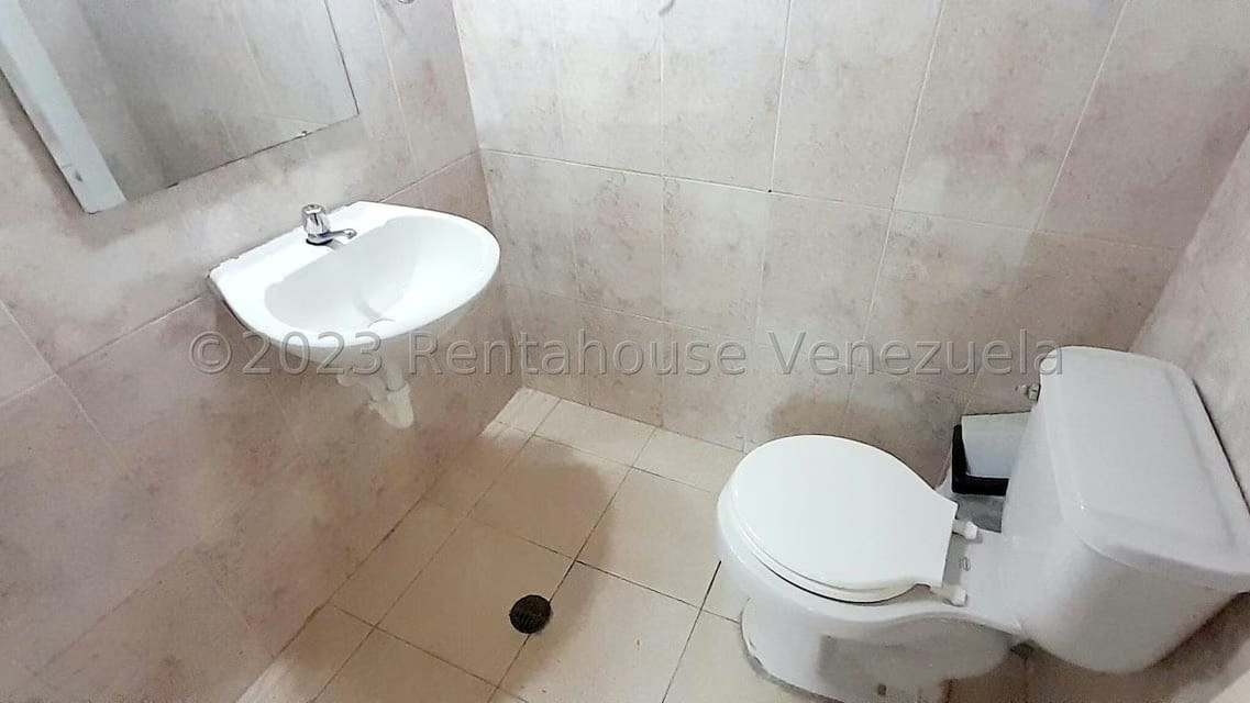 Comercial (Local Comercial) en Venta en Santa Rita, Zulia - 34