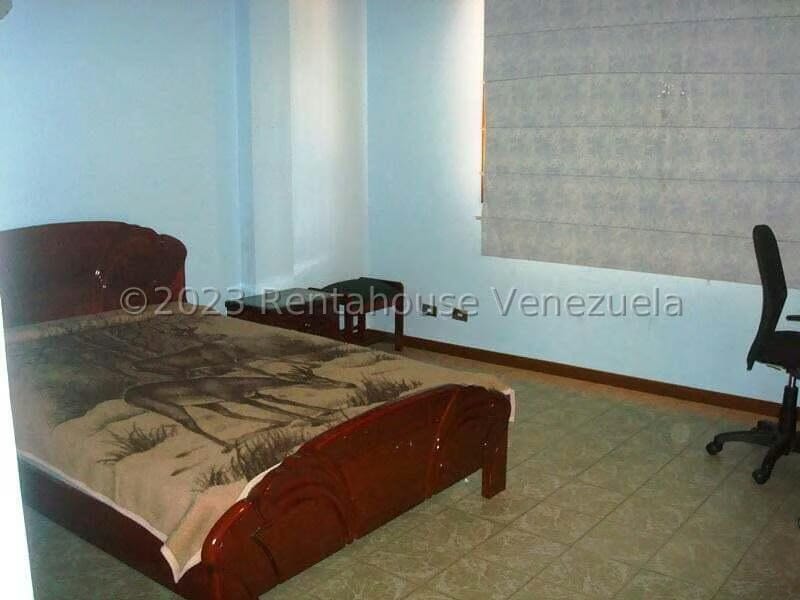 Casa (Duplex) en Venta en Colinas de Santa Monica, Distrito Metropolitano - 15