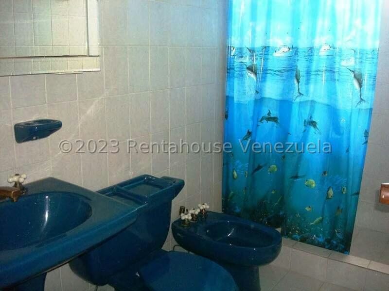 Casa (Duplex) en Venta en Colinas de Santa Monica, Distrito Metropolitano - 17