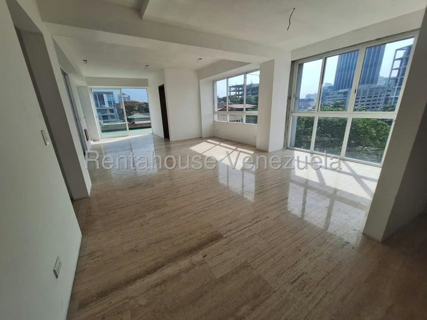 Apartamento (Multiples Niveles) en Venta en La Castellana, Distrito Metropolitano - 3