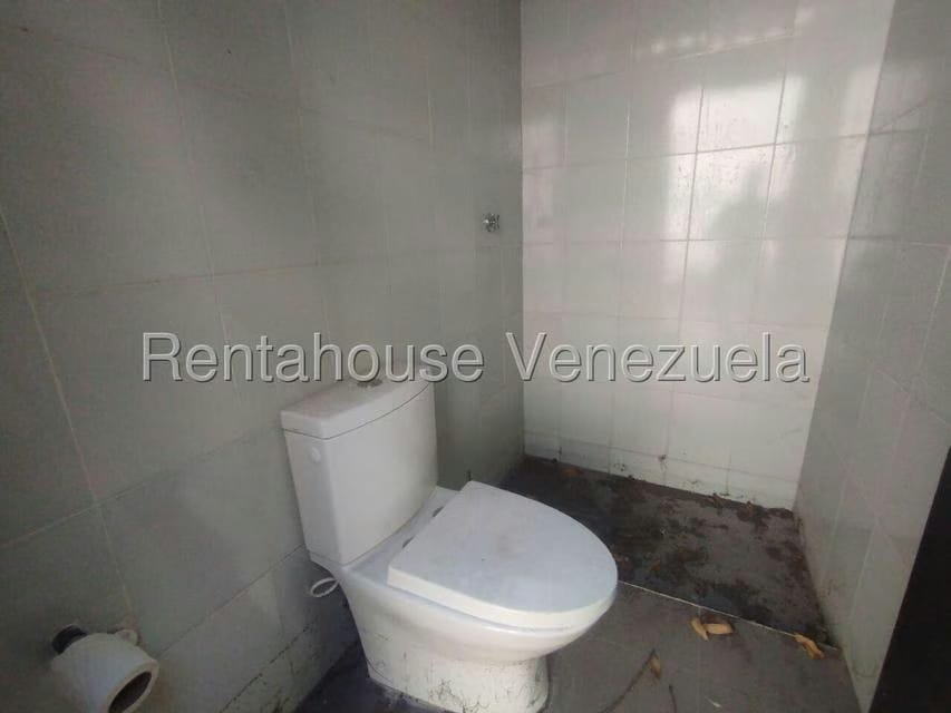 Comercial (Galpon - Deposito) en Venta en Centro, Lara - 13