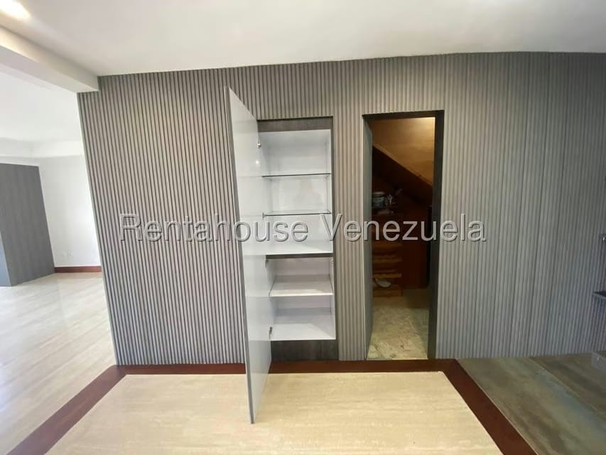 Apartamento (1 Nivel) en Venta en La Lagunita Country Club, Distrito Metropolitano - 11