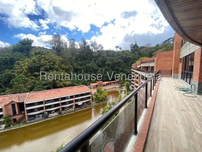 Apartamento (1 Nivel) en Venta en La Lagunita Country Club, Distrito Metropolitano - 3