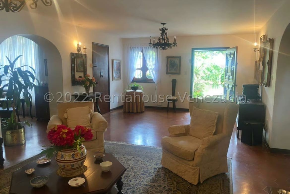 CASA EN VENTA-SELENE MARIN NOBREGA- MLS#23-5635 - 2