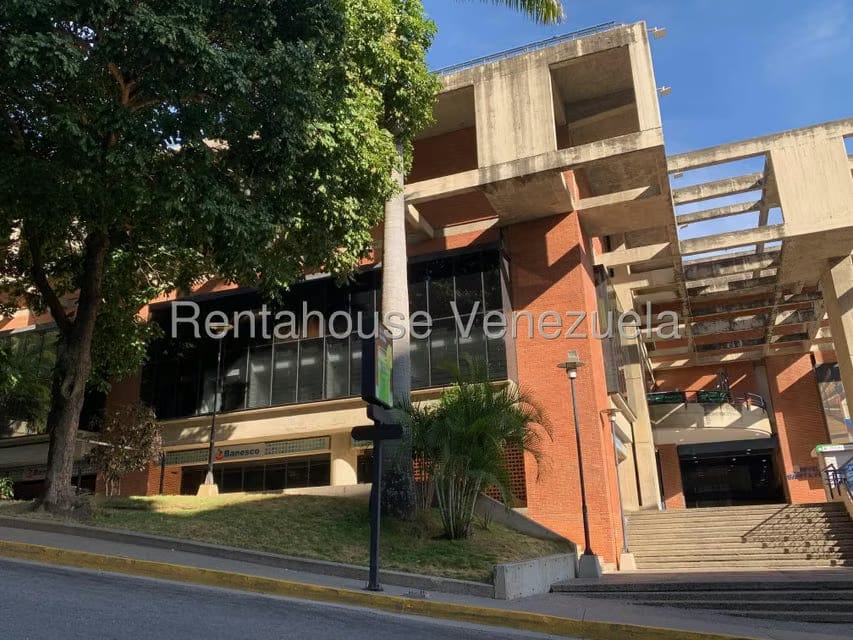 Comercial (Local Comercial) en Venta en Santa Fe Norte, Distrito Metropolitano - 3