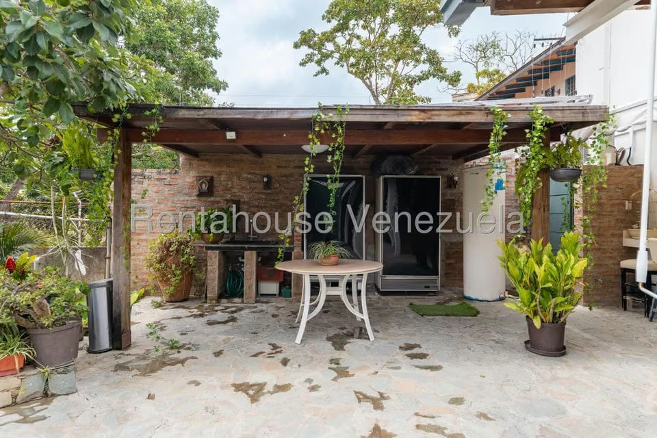 Casa (Duplex) en Venta en Santa Ines, Distrito Metropolitano - 26