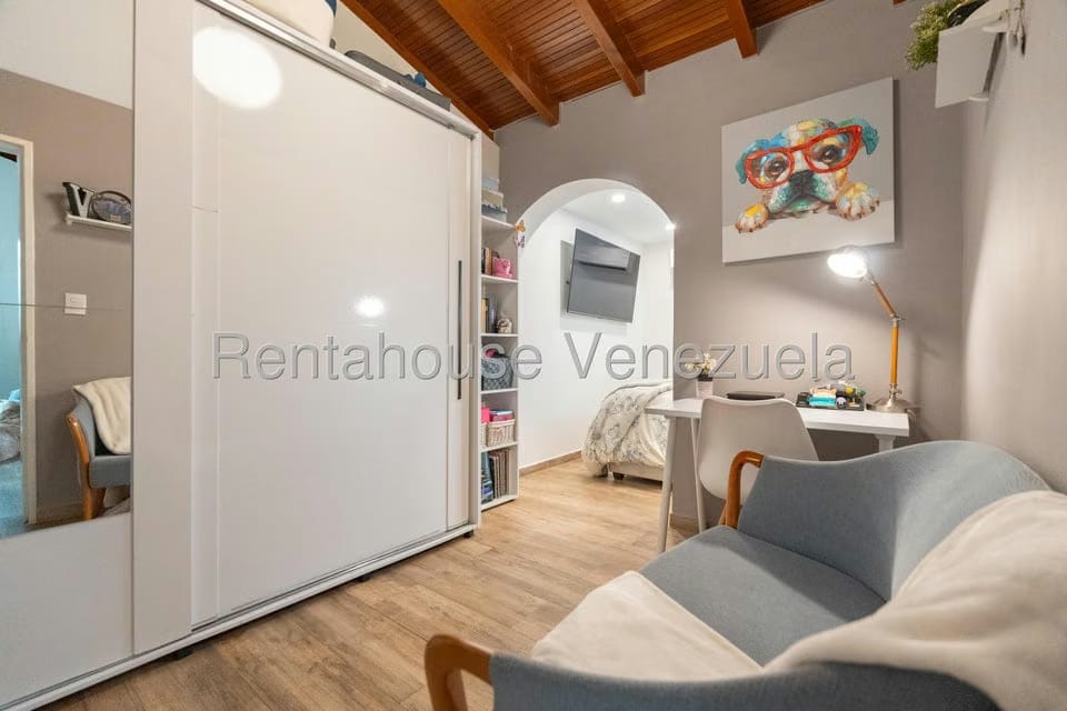 Casa (Duplex) en Venta en Santa Ines, Distrito Metropolitano - 33