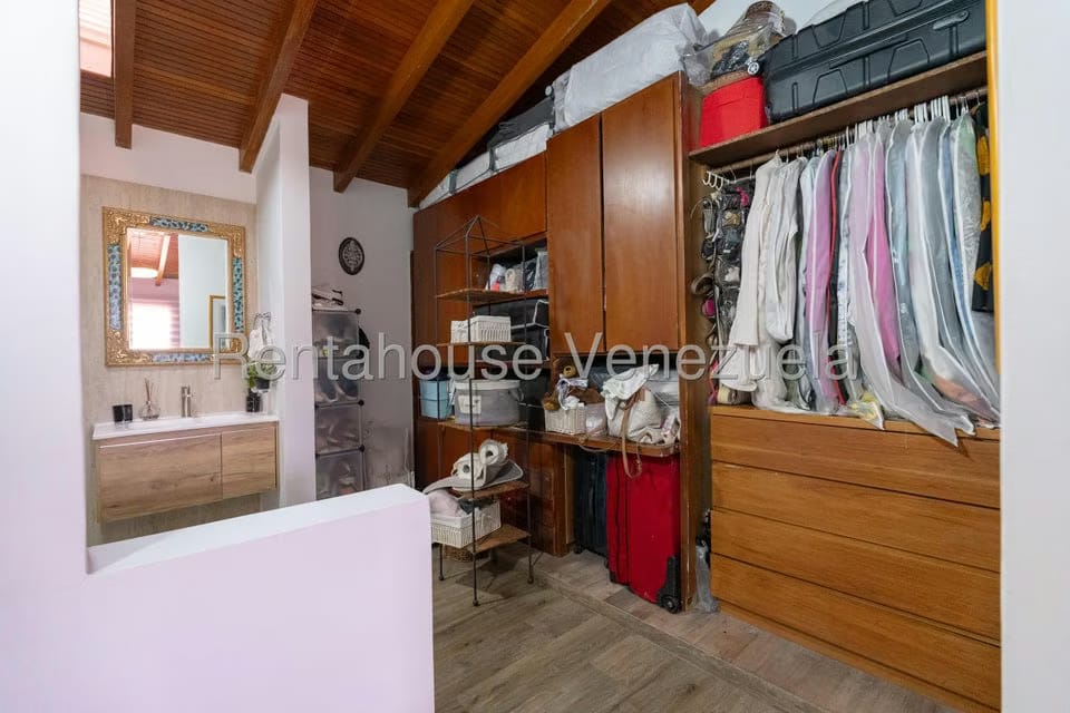 Casa (Duplex) en Venta en Santa Ines, Distrito Metropolitano - 39