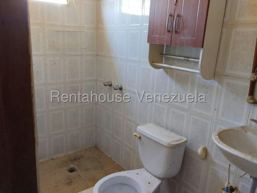 Casa (1 Nivel) en Venta en Las 50, Zulia - 28