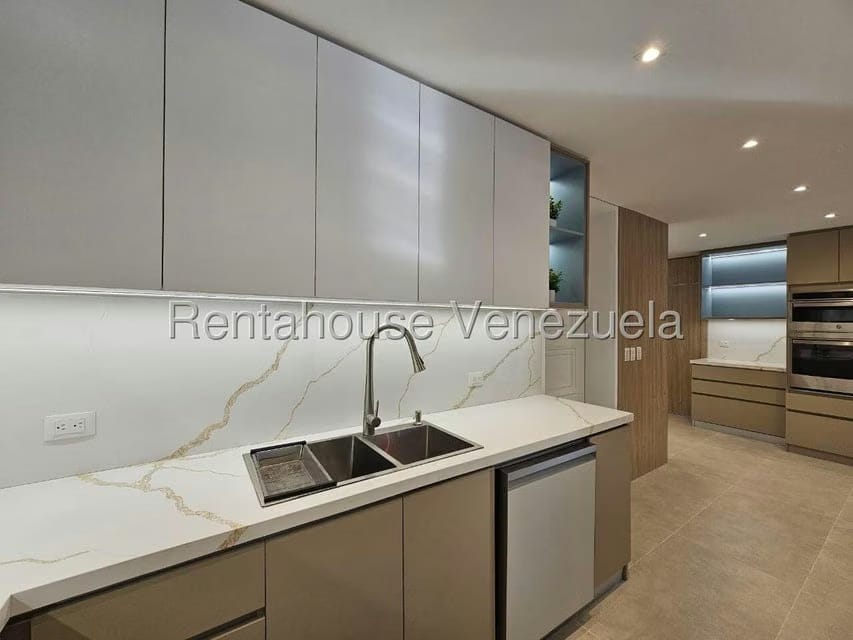 Casa (1 Nivel) en Venta en Altamira, Distrito Metropolitano - 14