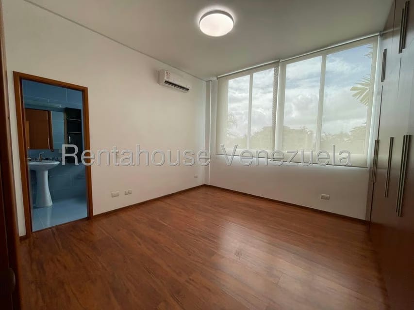 Casa (Duplex) en Venta en La Castellana, Distrito Metropolitano - 14