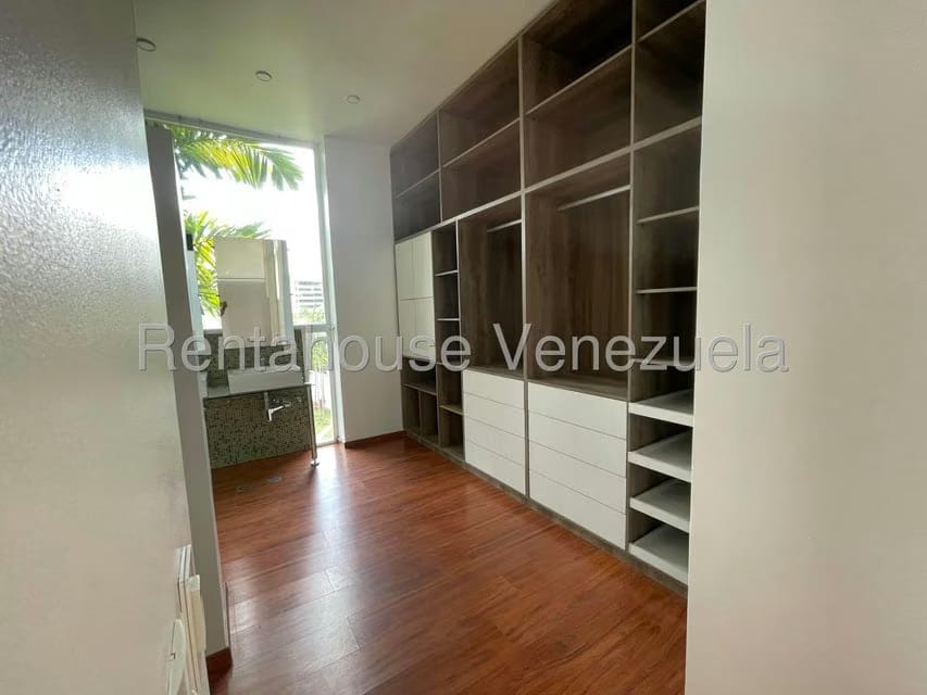 Casa (Duplex) en Venta en La Castellana, Distrito Metropolitano - 16